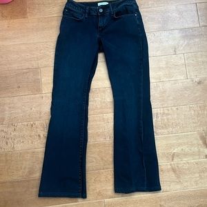 This is a bark blue, pilcro and the letterpress size